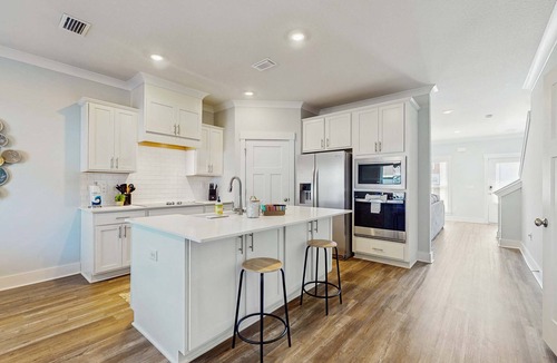 South Pensacola House | Nautical home downtown close to shopping, restaurants and beaches.