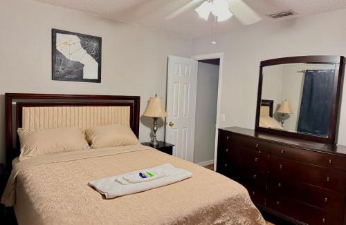 Winter Garden House | Near Disney cozy quiet place, 2 rooms with queen bed up to 4 people