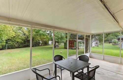 Gunter Afs House | Near Parks Dining & Shopping - Glade Park Gem