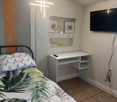 Westside Apartment | Neverland