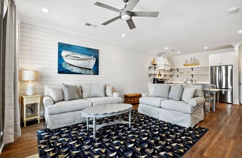 Old Town House | New 2 Bedroom Beach Rental in downtown Bay St Louis