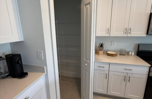 Rotonda Lakes House | New 2026 4 BDR Cozy Home near Beach, golf course and with Jacuzzi