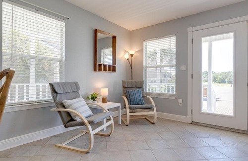 Navarre House | NEW 3BR House with Private Pool in Navarre