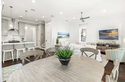 Greenway Park House | NEW! 4 BR with en-suite baths, HEATED Pool, Bikes, Gated Community, close to shopping & beach