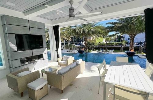 Royal Harbor House | NEW! Amazing Modern Waterfront Luxury at its Finest! Features 4 bedrooms n