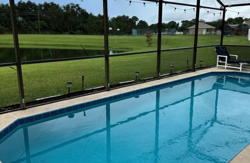 Chatham Park House | New Beautiful 2-Bedroom House near Disney.