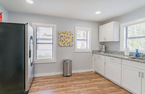 East Tampa House | 🌞🌴NEW! Charming & Cheerful Tampa Getaway | Centrally Located | Newly Renovated