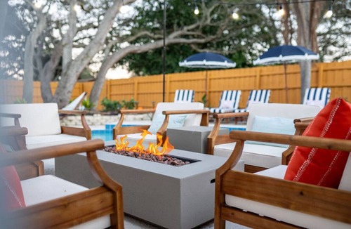 Palm Harbor House | NEW Heated Pool Resort Theater & Mini Golf