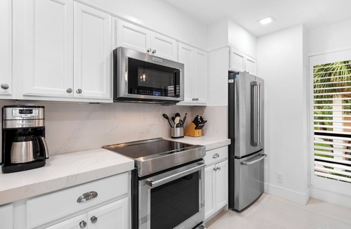 Hunt Club Condo | New Home on PGA Golf Course by Guaranteed Rental™