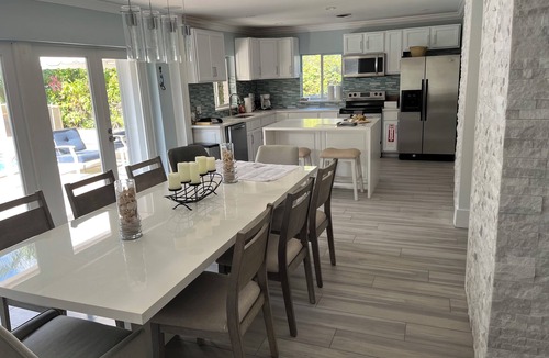 Dolphin Isles House | New listing! beach prop 2BR 2.5bth + flx room heated pool and wash/dryer. sleep6