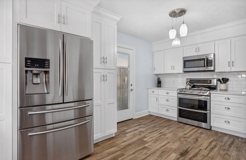 Holiday Beach House | New listing SALE! Modern Beach Bungalow - walk to beach, yard, games!