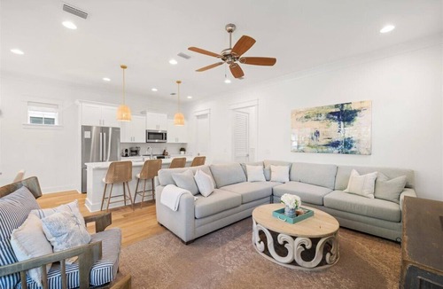 Villa Lago House | New Listing! Welcome to Bella Villa! In Sandestin with a 6 seater Golf Cart!