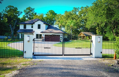 St. Augustine House | New luxury country house, near St Augustine & World golf Village.