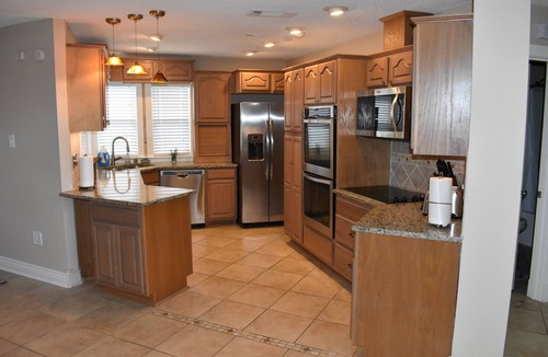 Slidell House | New Orleans Area Waterfront Retreat 117 Near the French Quarter/Bourbon Street