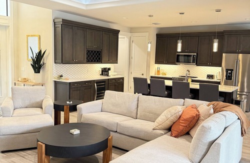 Pelican House | New Spa/Pool home w/Large Lanai in SW Cape! Swim, Fish, Boat, Relax & Enjoy!