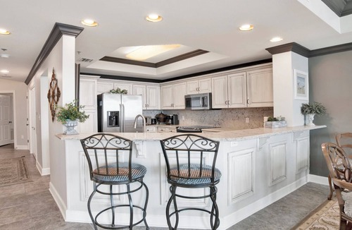 Orange Beach East Condo | NEW to the Rental Market! Phoenix IX! Gorgeous 2BR, Gulf front!