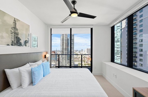 Downtown Miami Apartment | New Unit 26th floor with amazing view Miami2BR/2BA
