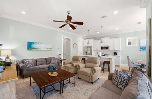 Villa Lago House | NEW! Upscale 4BR/BA Villa Lago! 2 Golf Carts, Sandestin Resort, & 3 Pools!