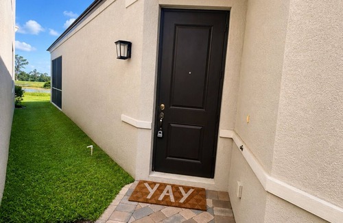 Bonita Springs House | Newer 3 bedroom Fully Furnished Single Family Home in Golf Community for Rental
