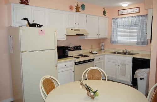 Gulf Shores Condo | Newly decorated with a beautiful view of the Lagoon!