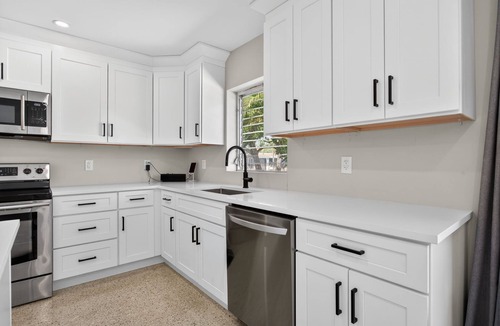 Pompano Isles House | Newly Renovated 3-Bedroom House with Pool on the Water in Pompano Beach