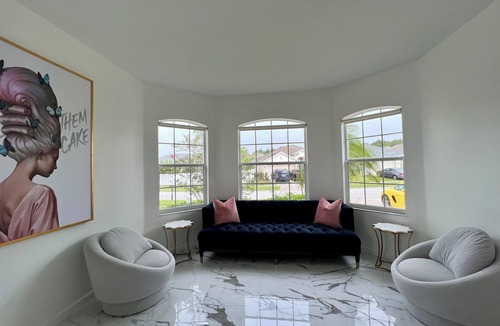 Highlands Reserve House | Newly Renovated Luxury 5-bedroom house in charming Davenport
