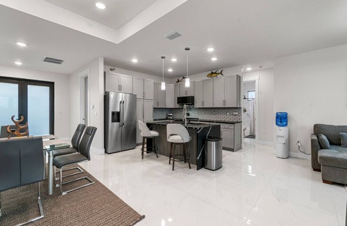 Eisenhower House | Nick House - Lehigh Acres