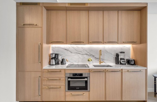 Wynwood Art District Apartment | NoMad Escape Wynwood 1 Bedroom Balcony & Rooftop