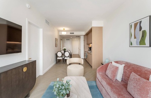 Wynwood Art District Condo | NoMad Residences Wynwood 2BR/2BA Velvet Manor #330