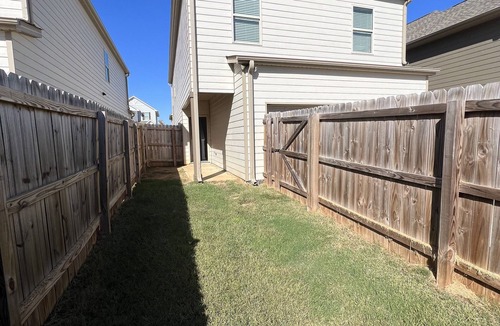 Normal House | Northwest Huntsville 4 Bedroom House with Parking