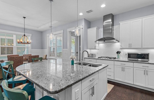 Santa Rosa Beach House | Nothing But Blue Skies 5 Bikes | 6-Seat Golf Cart | 2 Resort Pools, Pickleball Courts