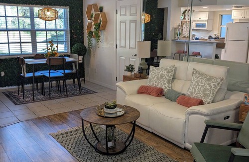 Lutz Apartment | Nude Garden Retreat Ground Floor Comfort at Paradise Lakes