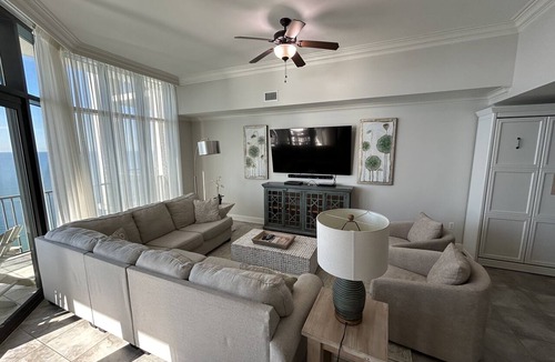 Orange Beach Condo | Oasis at Orange Beach 3BR 4 Bath Penthouse in Gulf Front w/Lazy River, Slide!