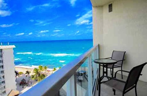 Sunny Isles Beach Condo | Ocean Beach Condo La Perla Sunny Isles Beach Miami Fl. STR-00067.