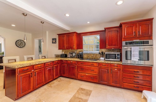 Survey Creek House | Ocean Breeze Getaway