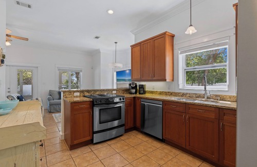 White's Gulfview House | Ocean Glory 30A | Inlet Beach, FL | Dog-Friendly | 3-Min Walk to Beach | My Beach Getaways