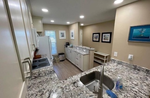 Point East Condo | Ocean View Ground Floor 2/2