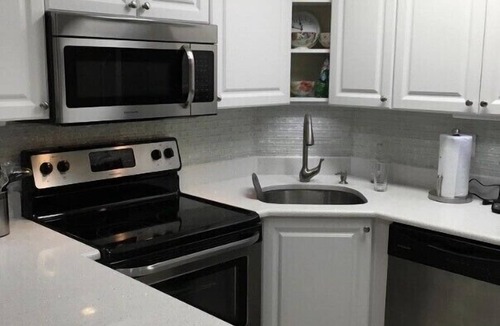 Fort Pierce Condo | Ocean Village Private Beach Front resort like amenities. Golf, pickleball