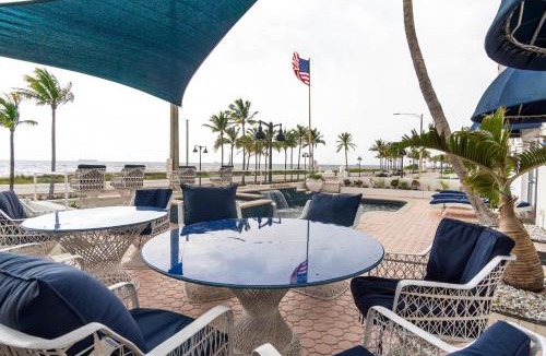 Birch Park Finger Streets House | Oceana Blue/Beach Front/Pool/Bar/Relax