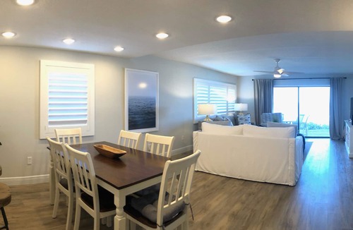 Crescent Beach Condo | Oceanfront 2 Bedroom Flat Summerhouse Unit 452