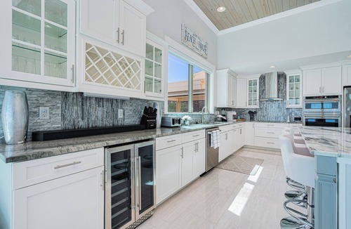 Wilbur-By-The-Sea House | Oceanfront Home-No-Drive Beach-House of Rising Sun