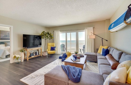 South Patrick Shores House | Oceanfront Satellite Beach Condo w/Balcony, Views