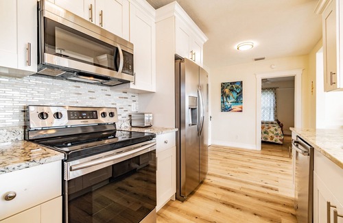 Tarpon Springs House | Oceanside Cottage