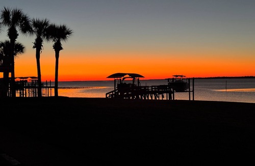 Panacea Condo | Ochlocknee Bay front condo located in George's Lighthouse gated community.