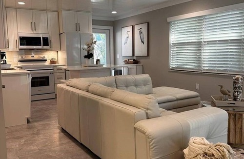 Sanibel House | On The Ground - NO STAIRS - Walk to Beach/Cose to Causeway