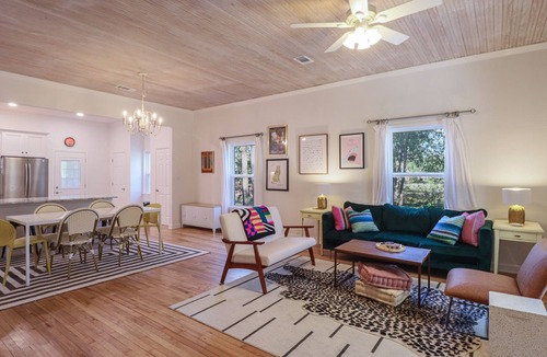 Pass Christian Cottage | One block to beach - Kids Welcome - Great Rates - Cozy Cottage - Easy booking