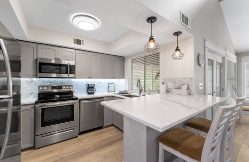 Gulf Pines Cottage | Only 7 minute walk to the beach! Now booking for Summer 2025
