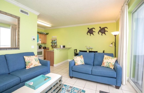 Long Beach Condo | OPEN 10/3-10/5 OR 10/19-10/26 2 FREE Beach chairs Condo on the Beach
