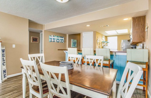 Orange Beach East Condo | Orange Beach Bayfront Condo - Boat Slips - 2 Pools - Bay Views - 2BR Sleeps 6