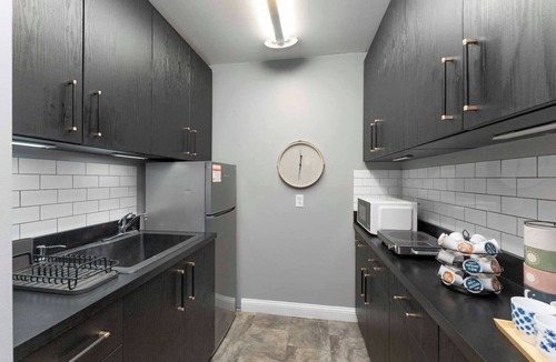 Jacksonville House | Ortega Unit w/Projector & EV Charger